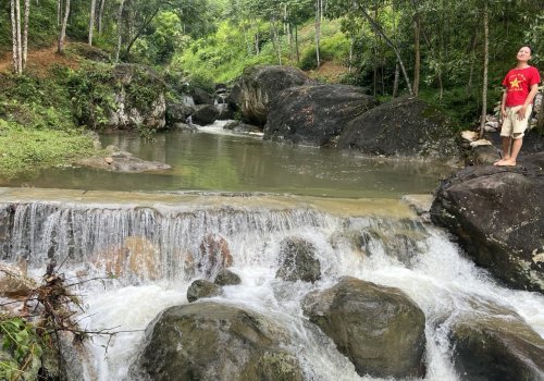 Trải nghiệm tuyến du lịch thác Cánh - suối Ngài tại Thôn Báng, xã Thành Sơn, huyện Bá Thước